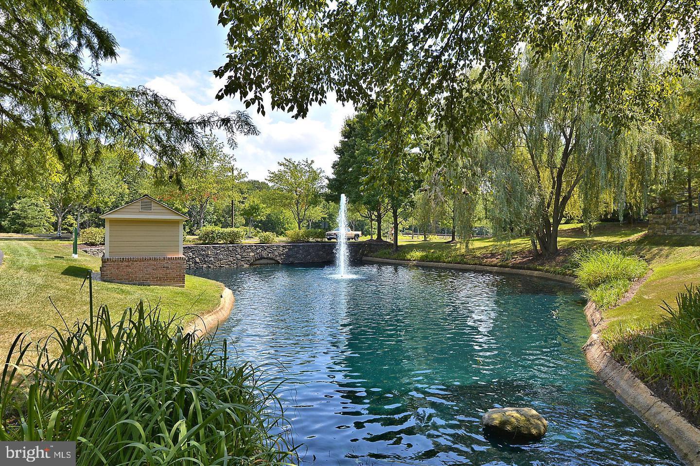 8619 Willow Leaf Ln Property Photo 36
