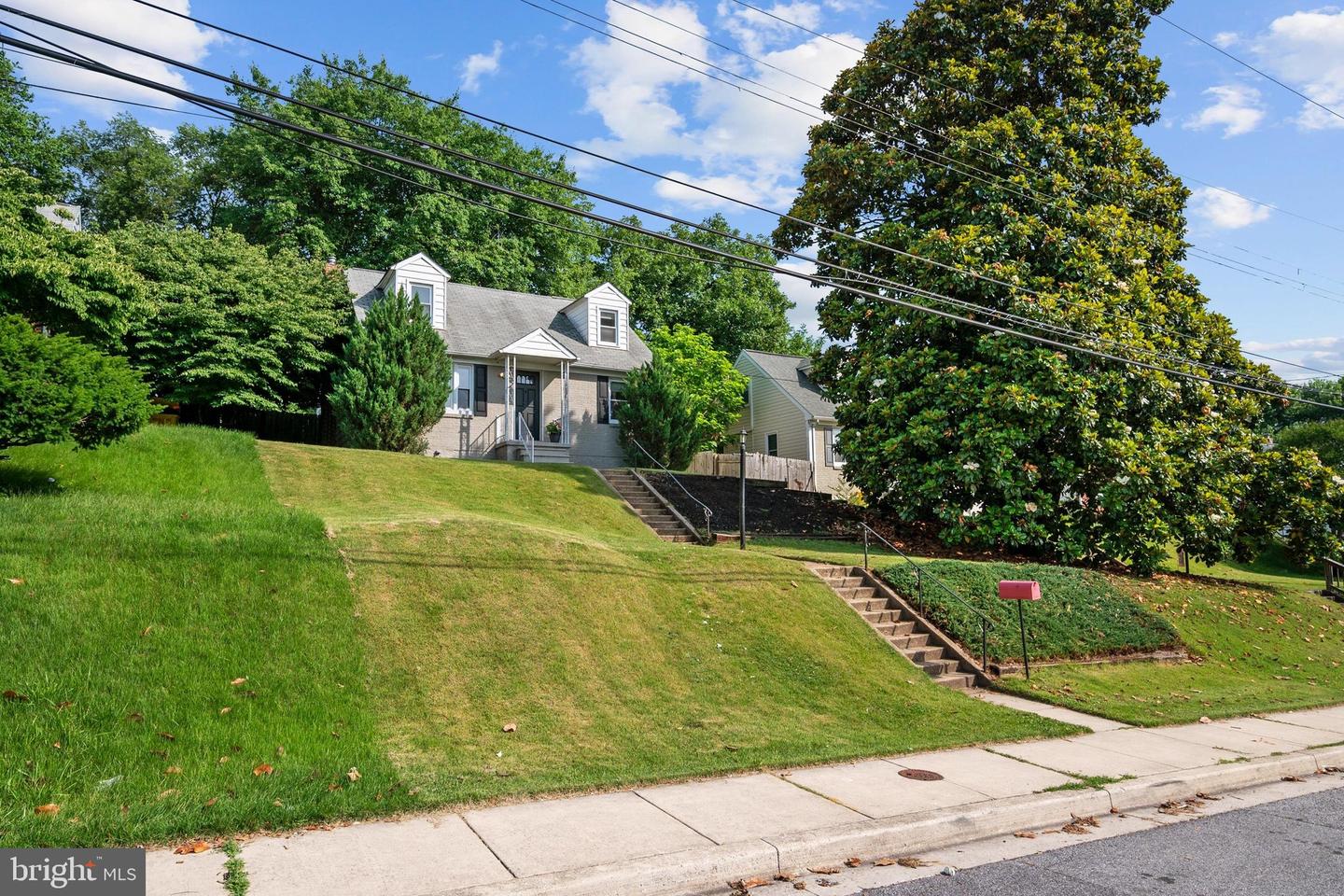 12 Birch Ave Property Photo 4