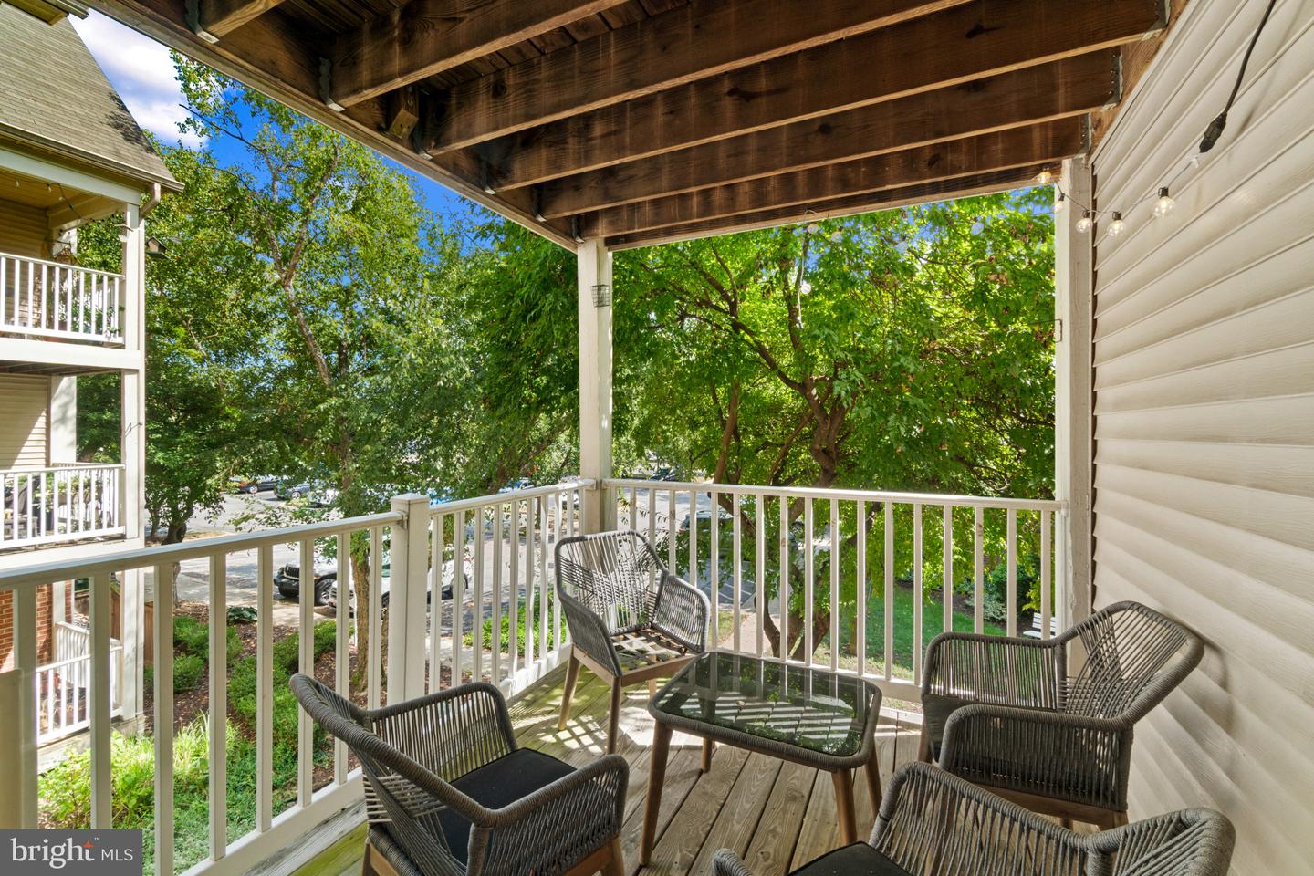 631 Admiral Dr #304 Property Photo 11