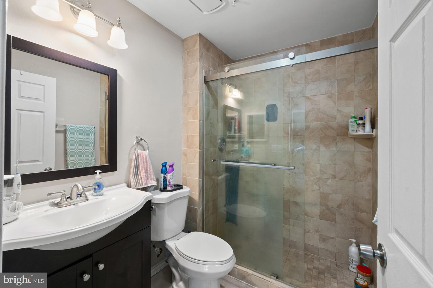 631 Admiral Dr #304 Property Photo 12