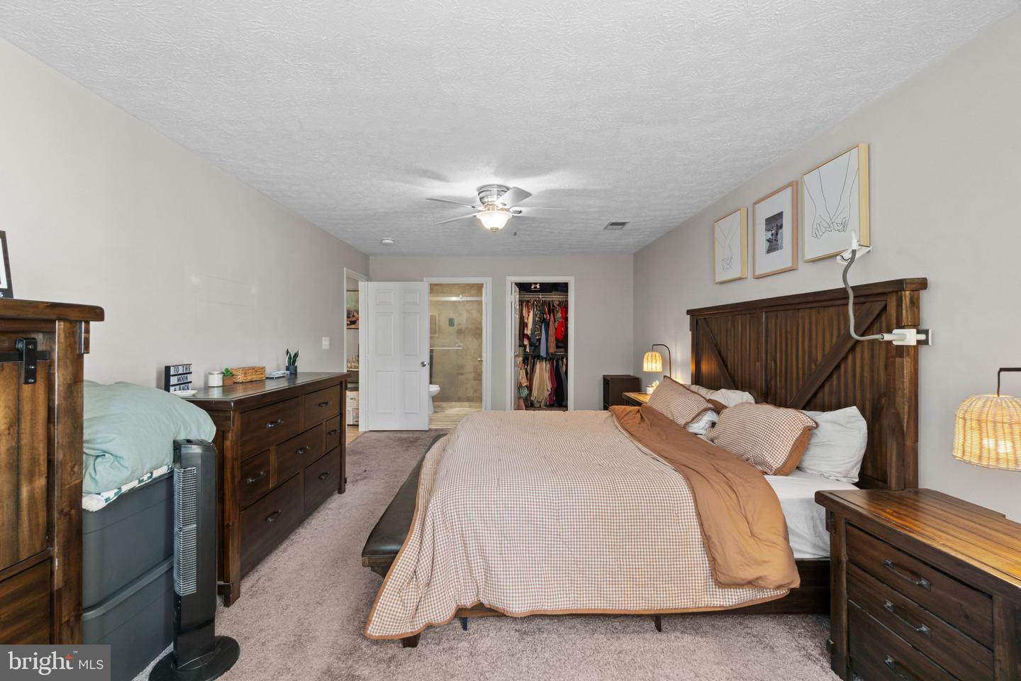 631 Admiral Dr #304 Property Photo 15