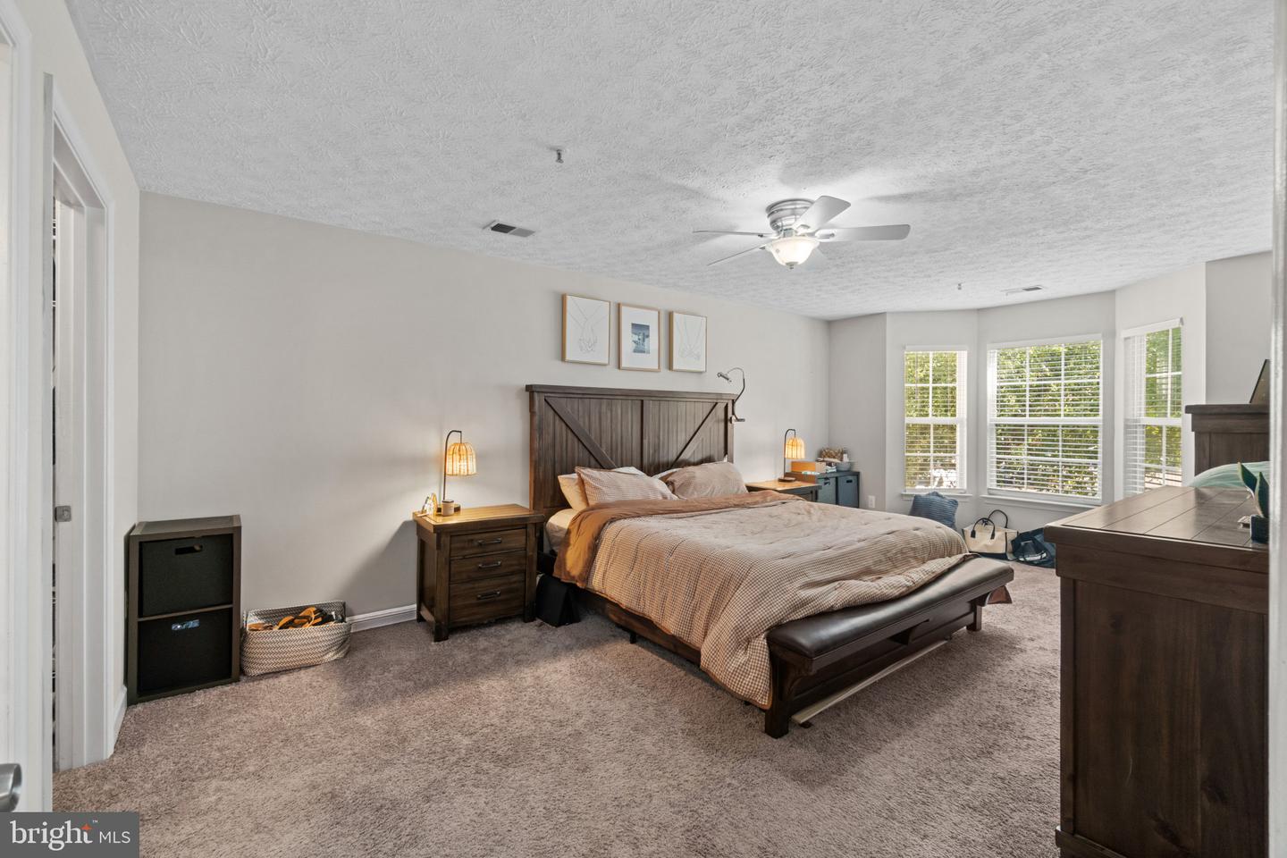 631 Admiral Dr #304 Property Photo 16