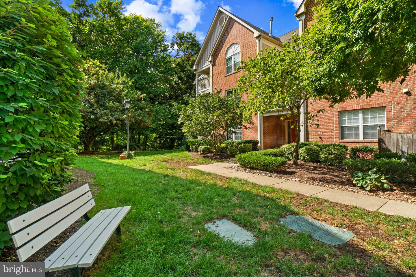 631 Admiral Dr #304 Property Photo 31