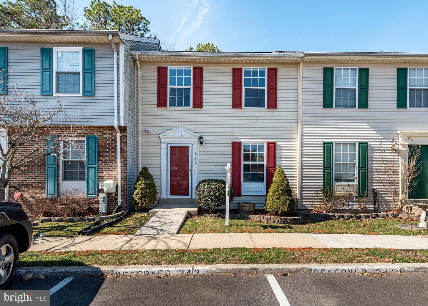 645 REALM CT W Property Photo 1