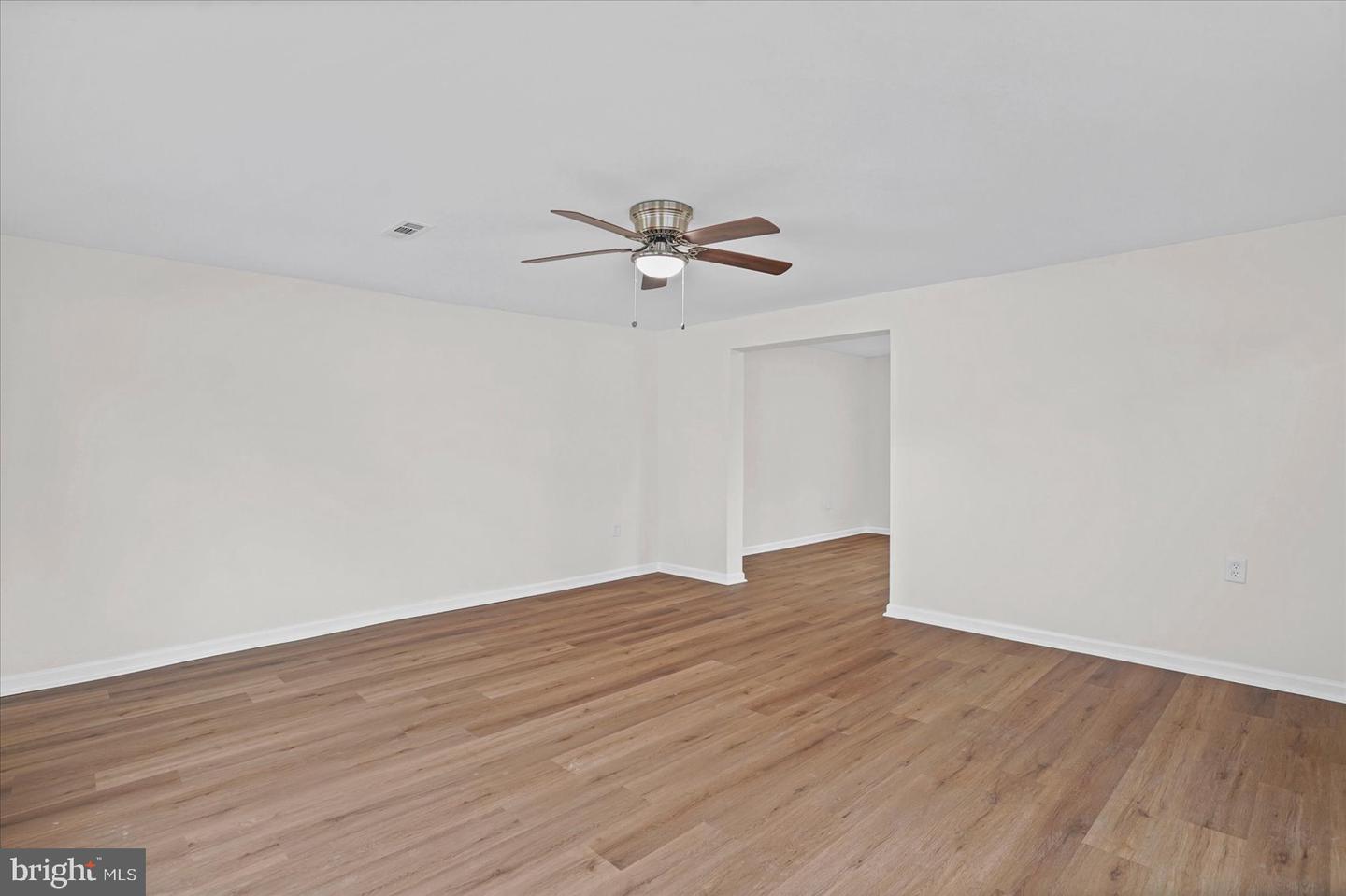 2 Breakwater Ct Property Photo 20