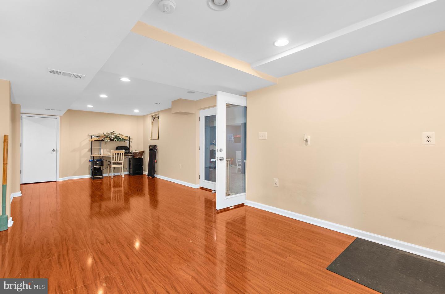8201 Bodkin Ave Property Photo 19