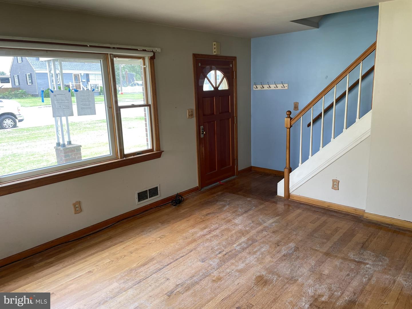 108 S Longcross Rd Property Photo 5