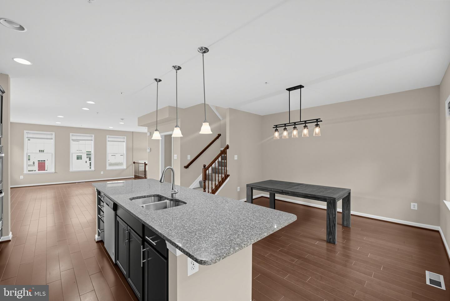 7524 Holly Ridge Dr Property Photo 12