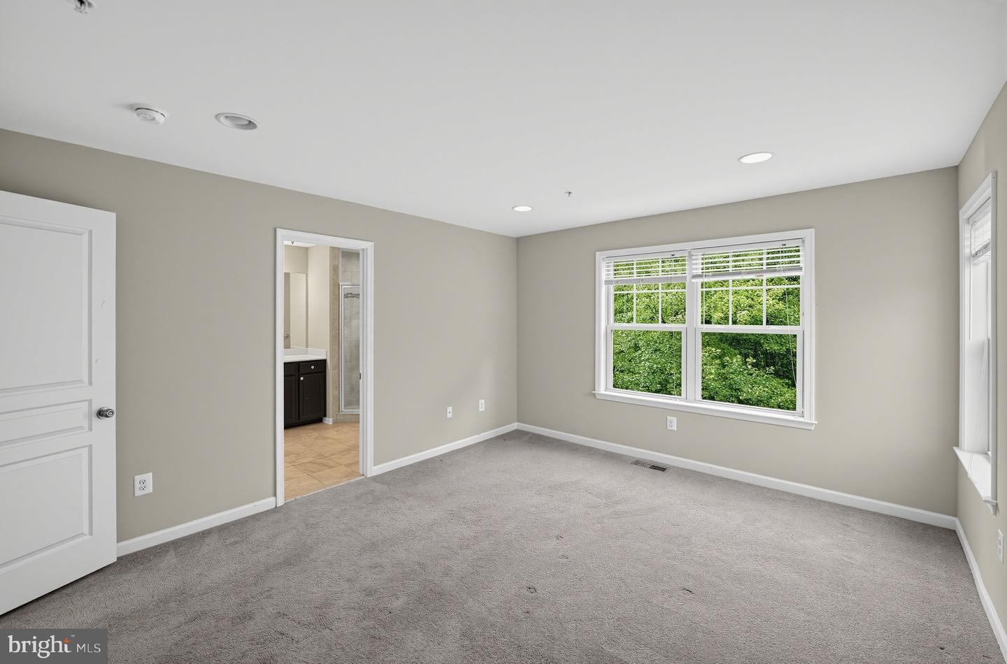7524 Holly Ridge Dr Property Photo 18