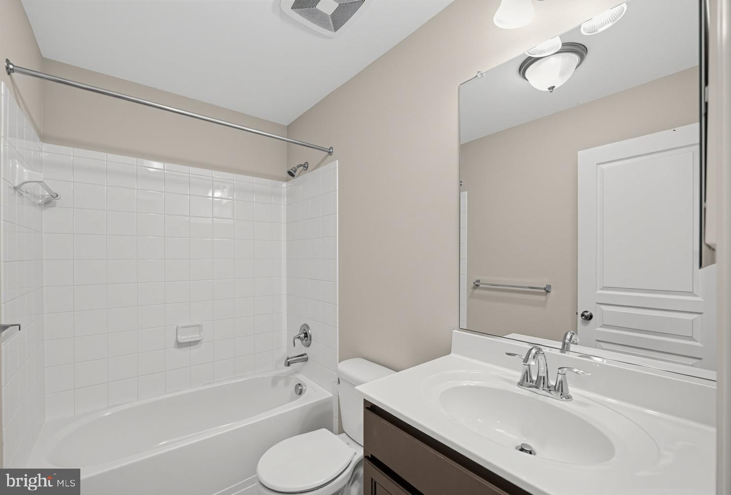 7524 Holly Ridge Dr Property Photo 27