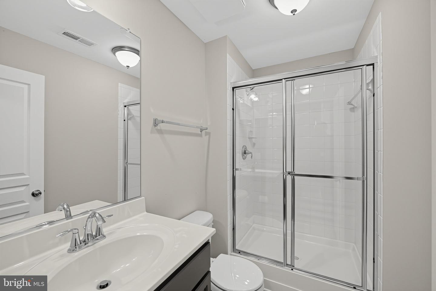 7524 Holly Ridge Dr Property Photo 28