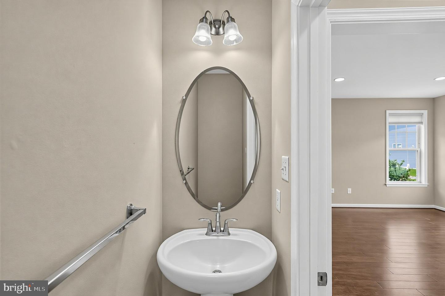 7524 Holly Ridge Dr Property Photo 29