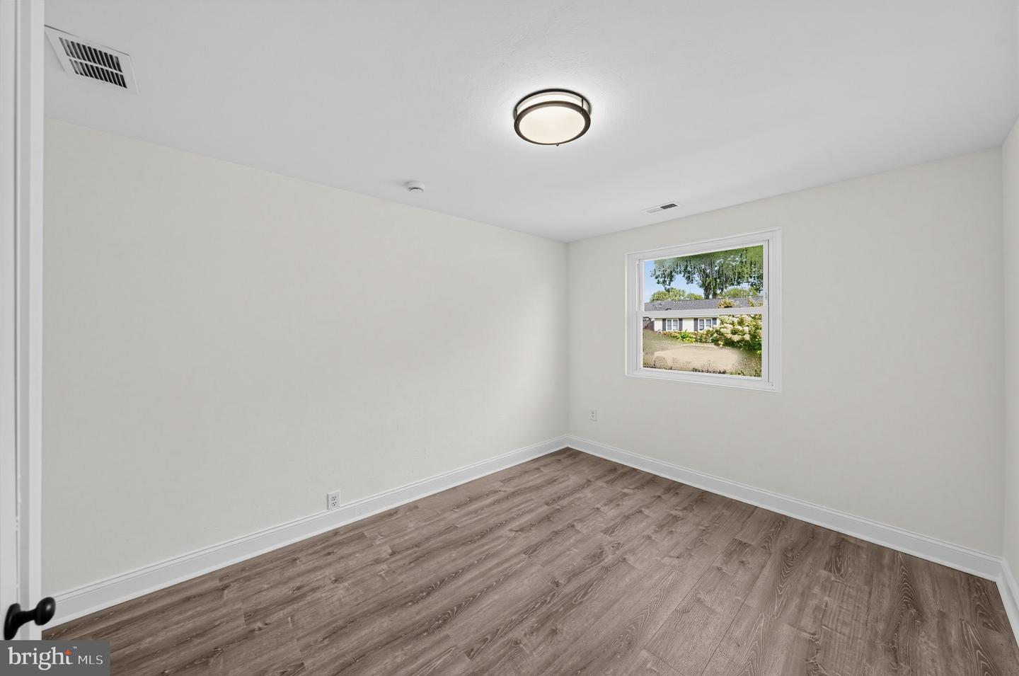 721 Cotter Rd Property Photo 12