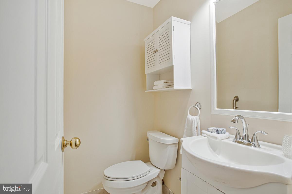 213 Georgetown Property Photo 14