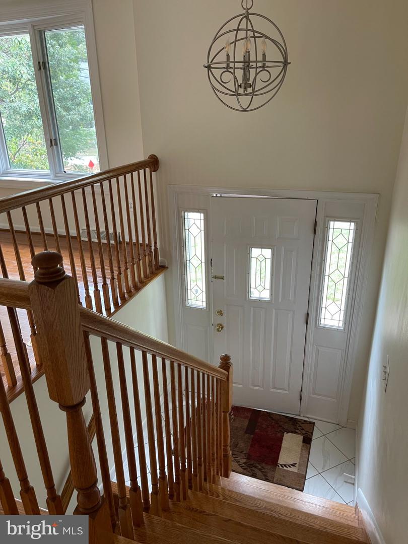 271 Crandell Rd Property Photo 2
