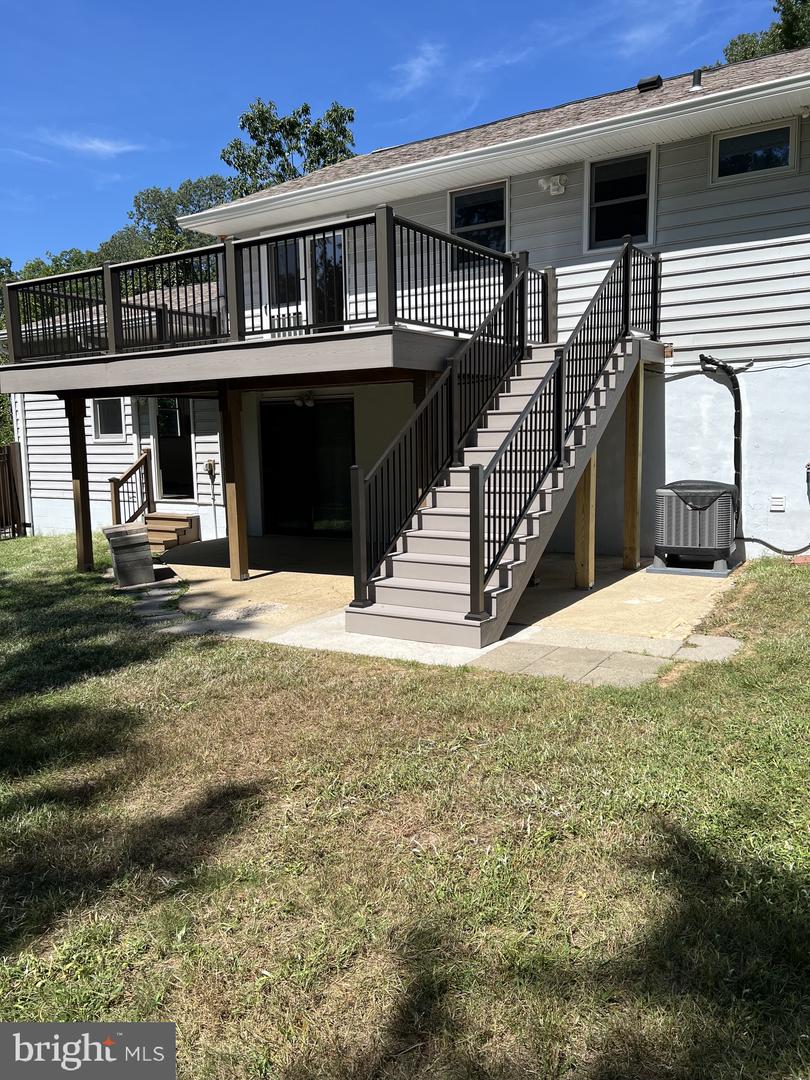 271 Crandell Rd Property Photo 17