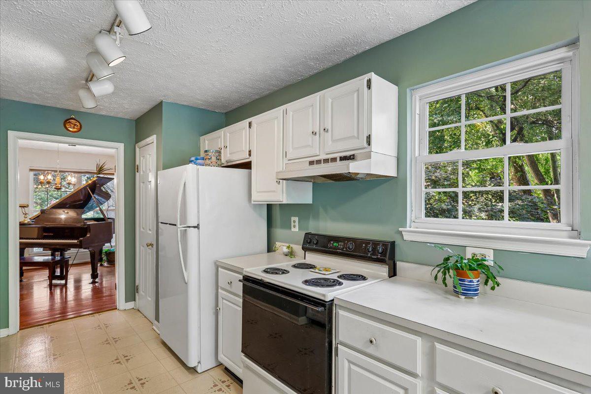 701 Monmouth Ave Property Photo 13