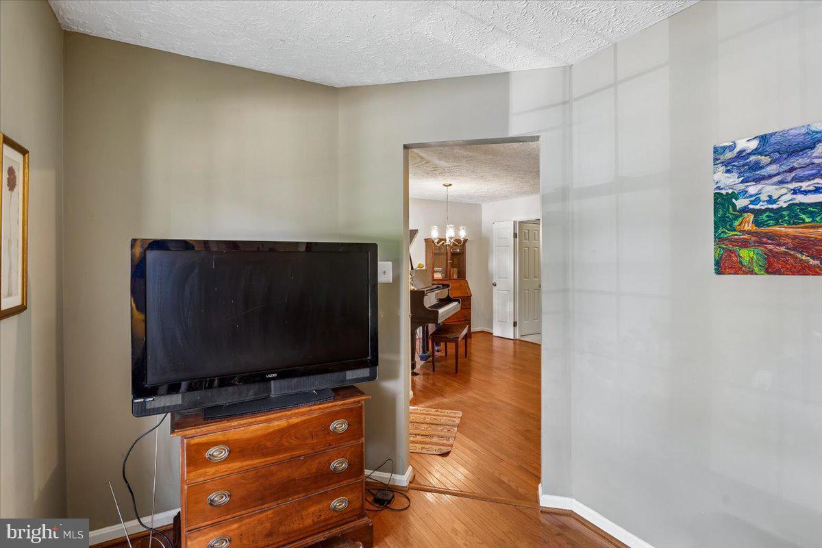 701 Monmouth Ave Property Photo 19