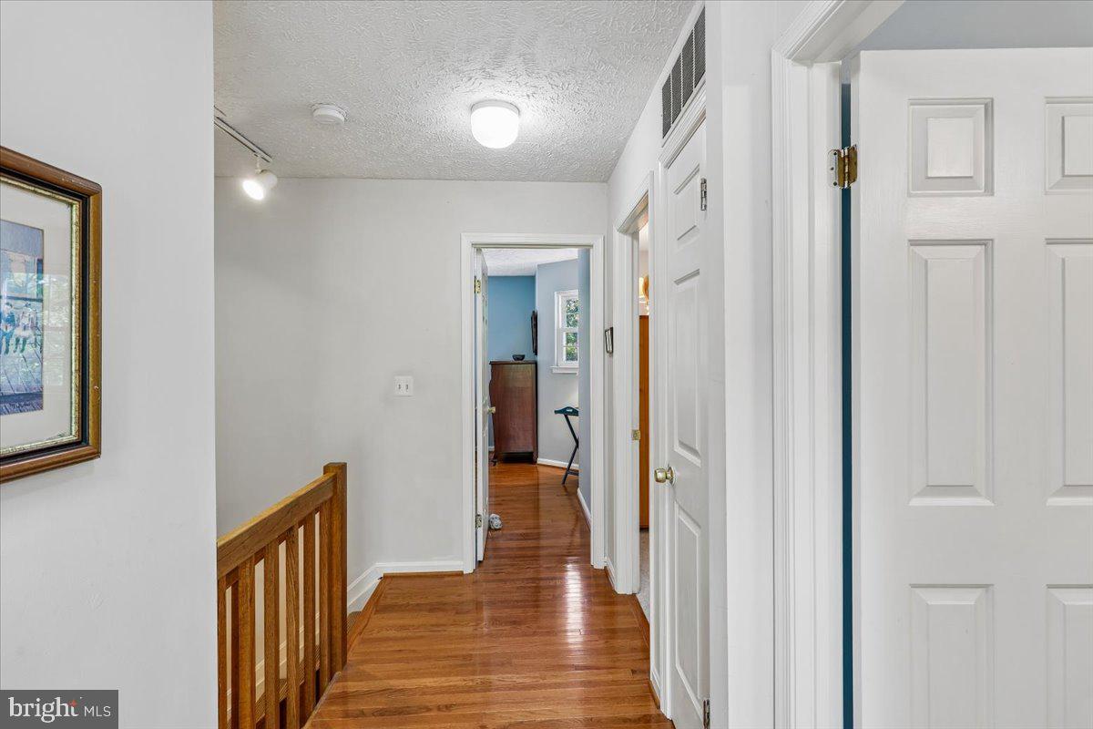 701 Monmouth Ave Property Photo 21
