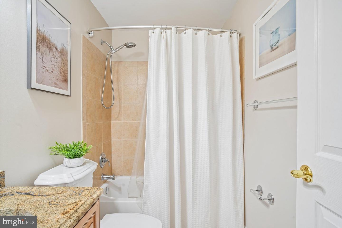 2902 Good Luck Ln Property Photo 60