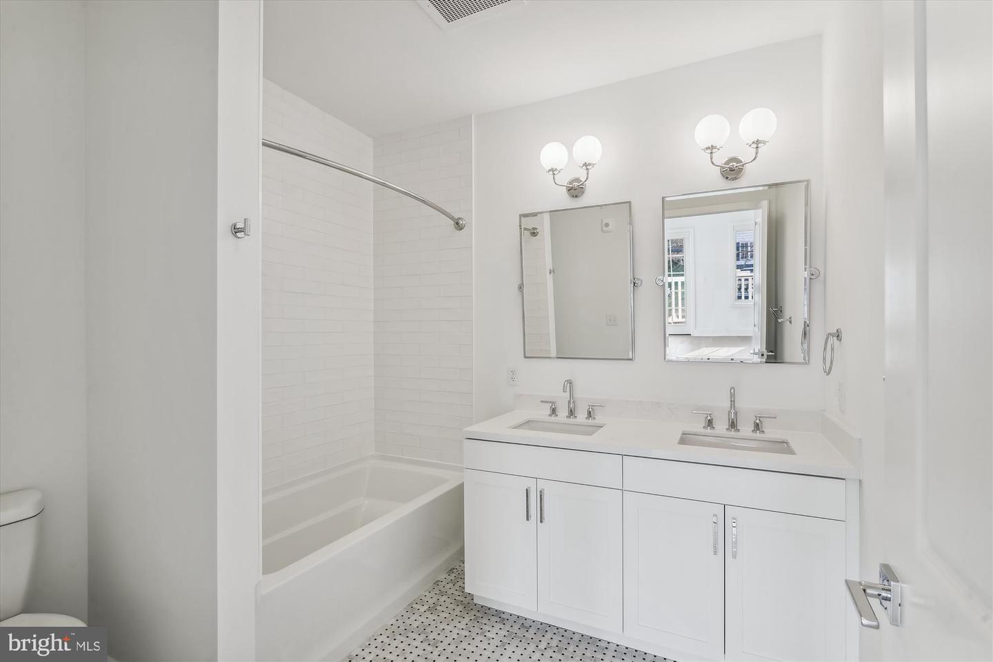 106 Annapolis St #202 Property Photo 7