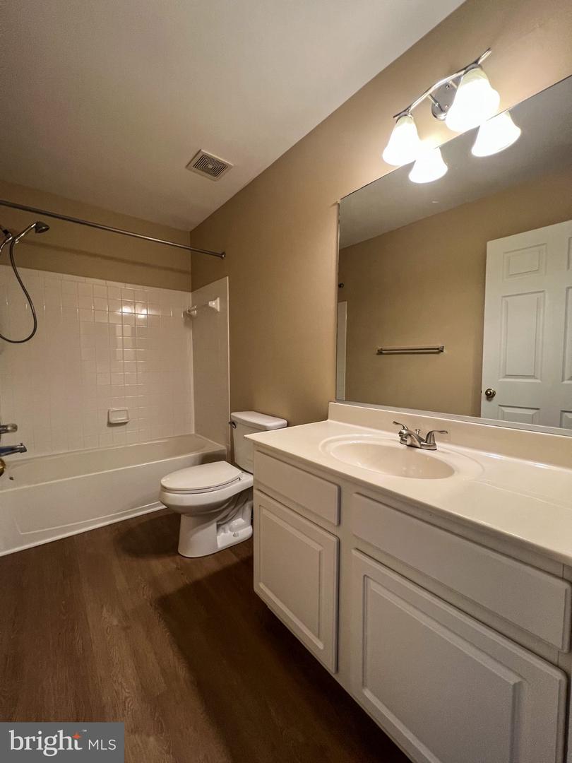 8646 Willow Leaf Ln Property Photo 15