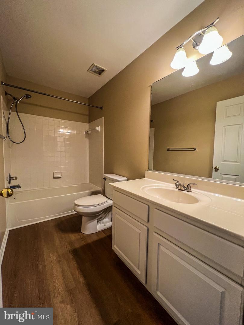 8646 Willow Leaf Ln Property Photo 16
