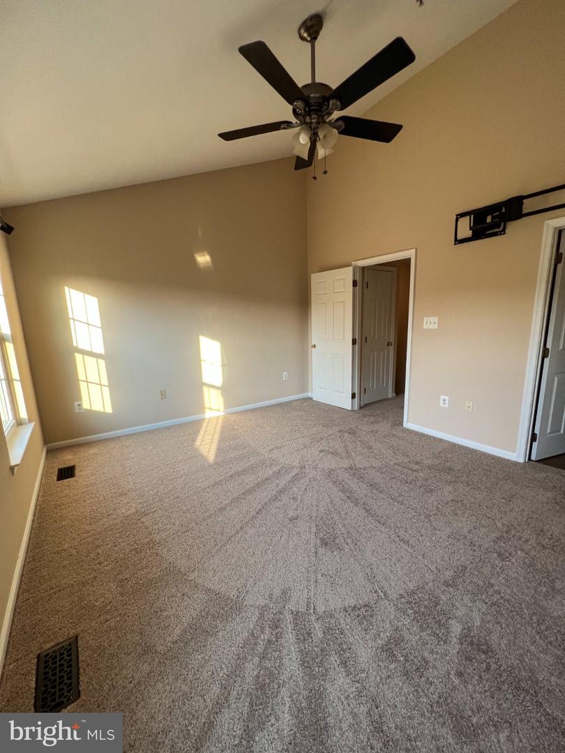8646 Willow Leaf Ln Property Photo 23