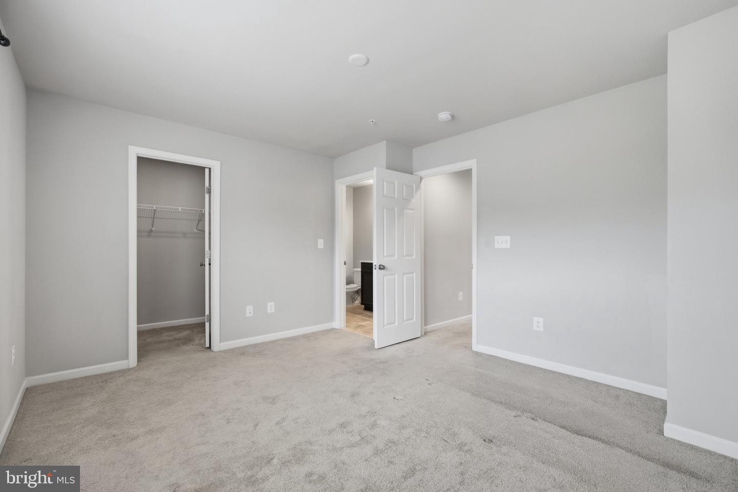 7503 Resch Loop Property Photo 13