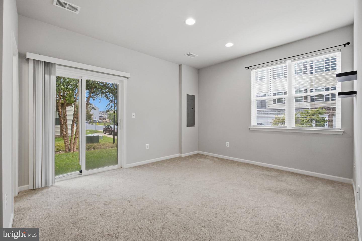 7503 Resch Loop Property Photo 25