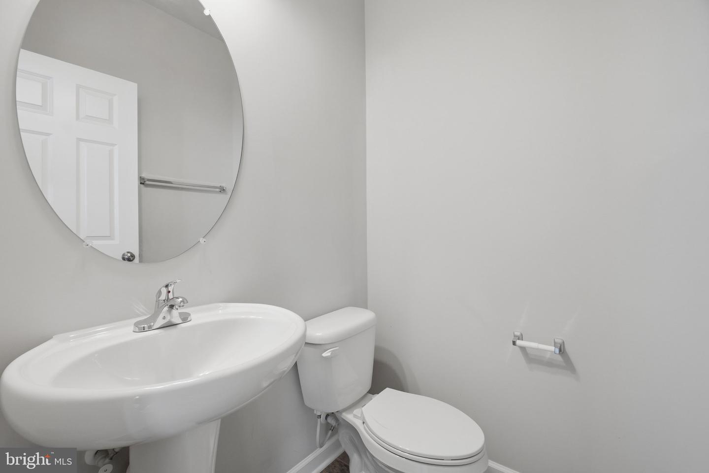 7503 Resch Loop Property Photo 27