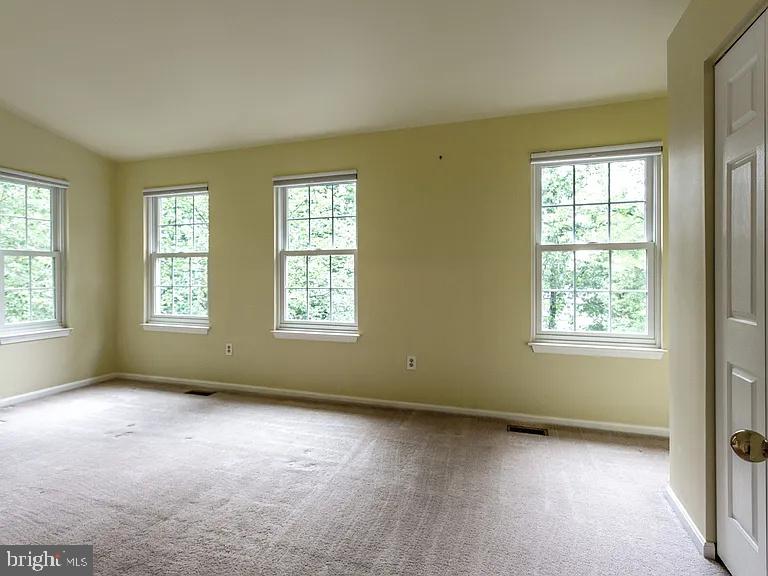 101 Quiet Waters Pl Property Photo 14