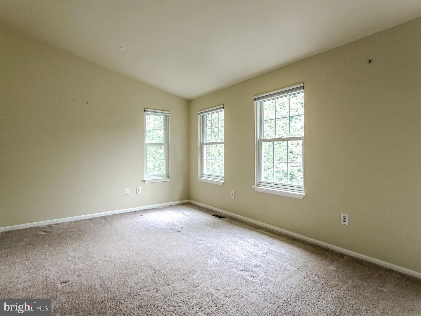 101 Quiet Waters Pl Property Photo 17