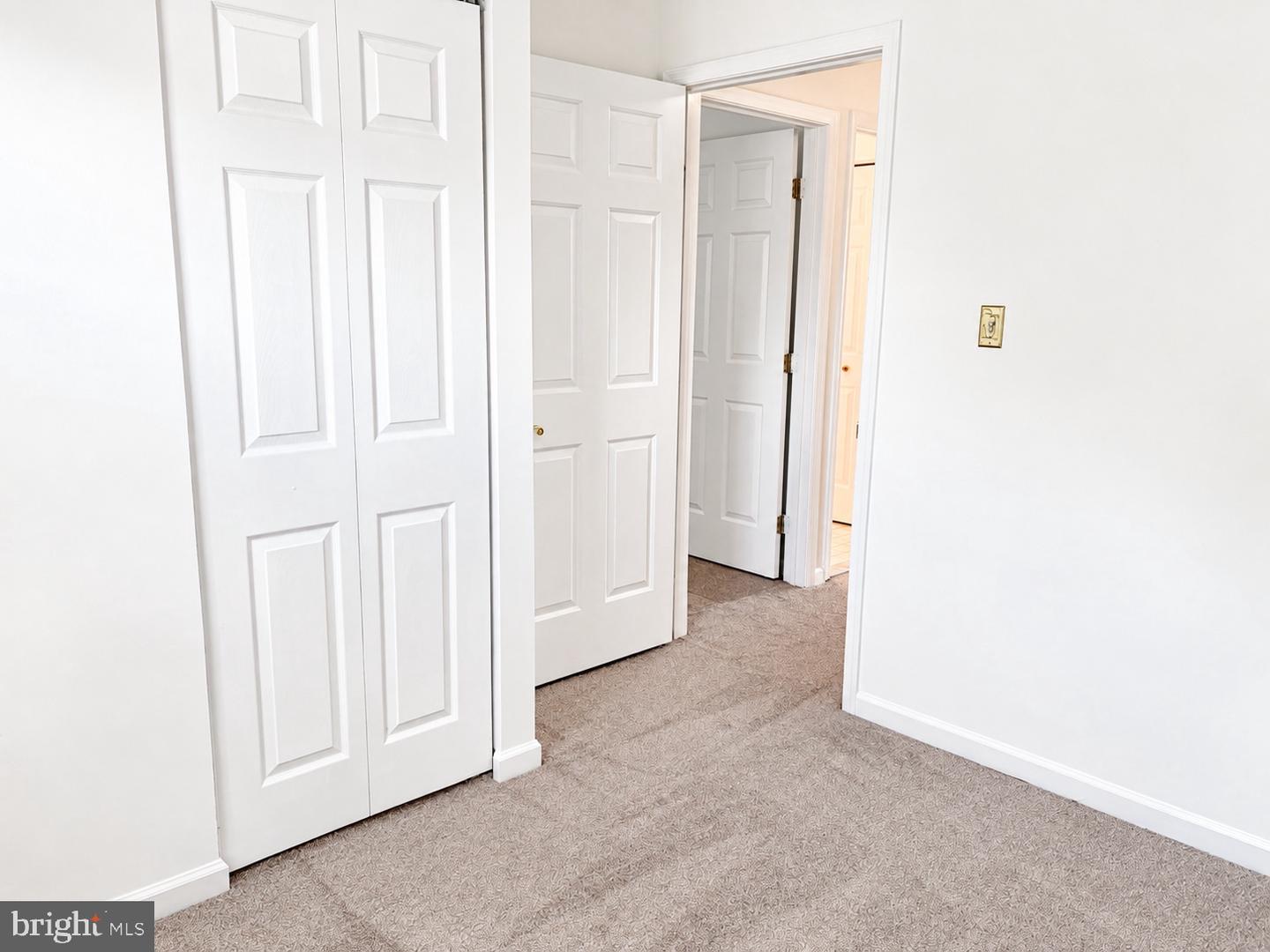 8720 Thornbrook Dr Property Photo 23