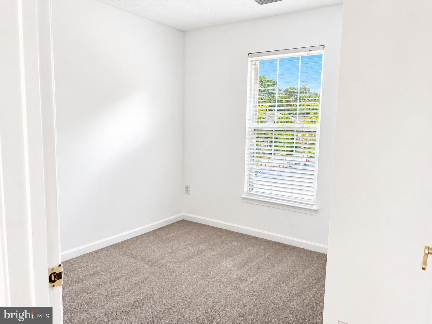 8720 Thornbrook Dr Property Photo 26