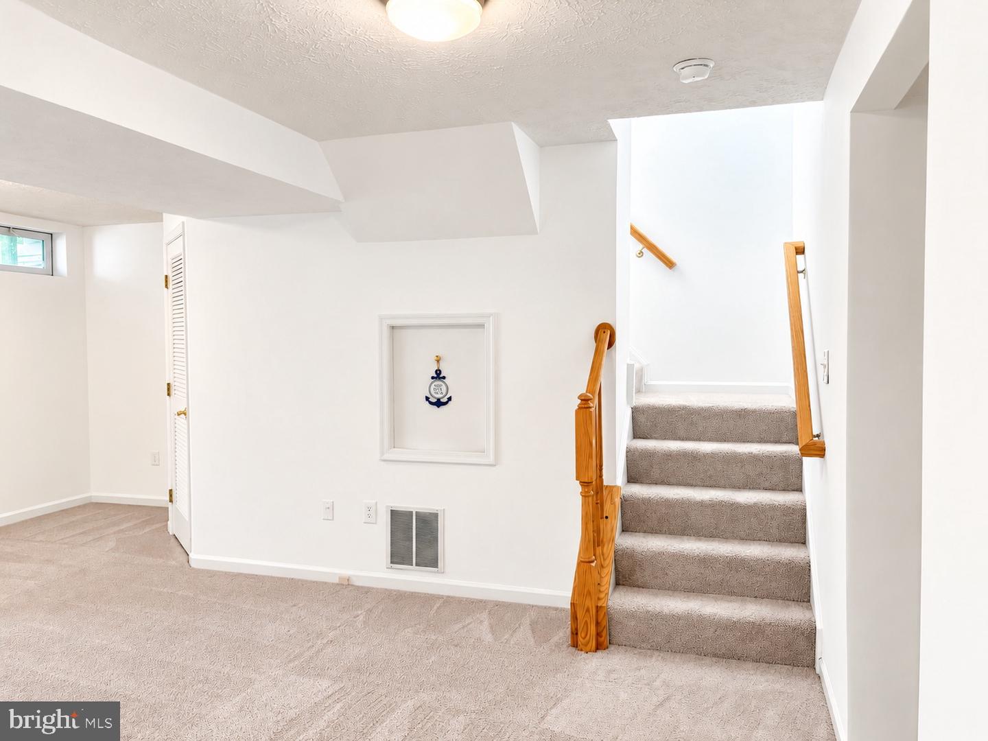8720 Thornbrook Dr Property Photo 28
