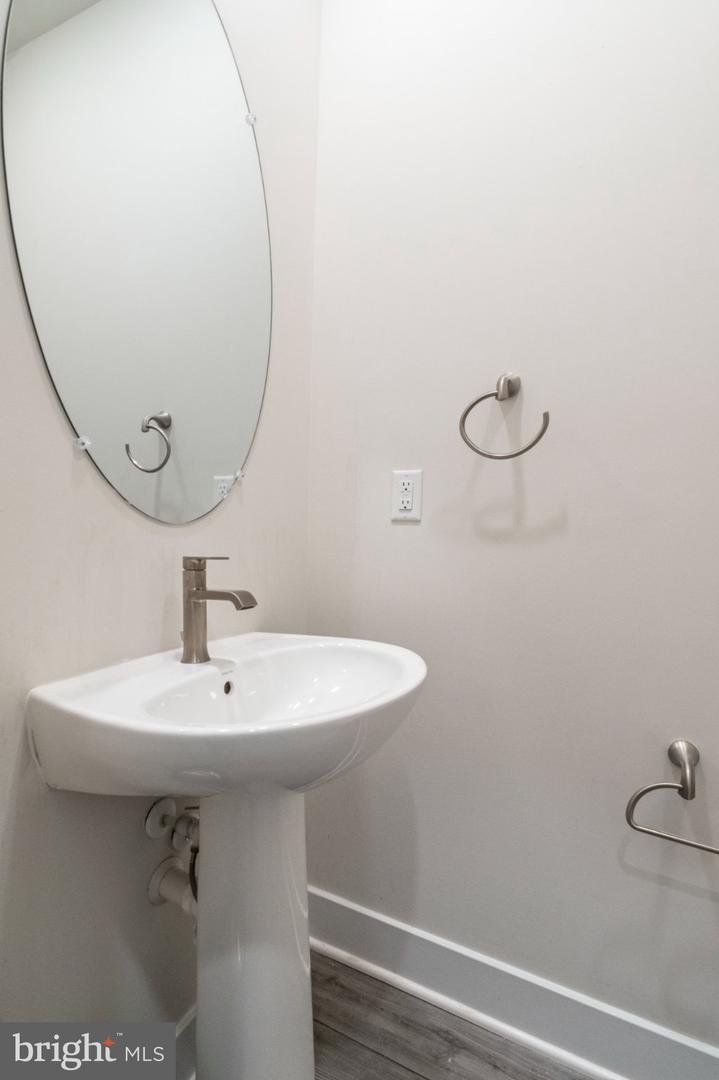 7306 Red Pond Ct Property Photo 15