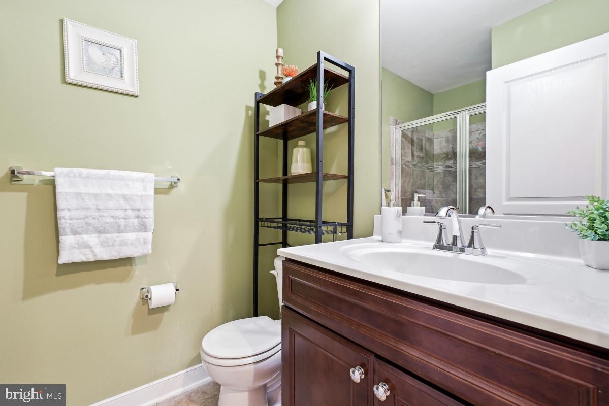 202 Admirals Ct Property Photo 27