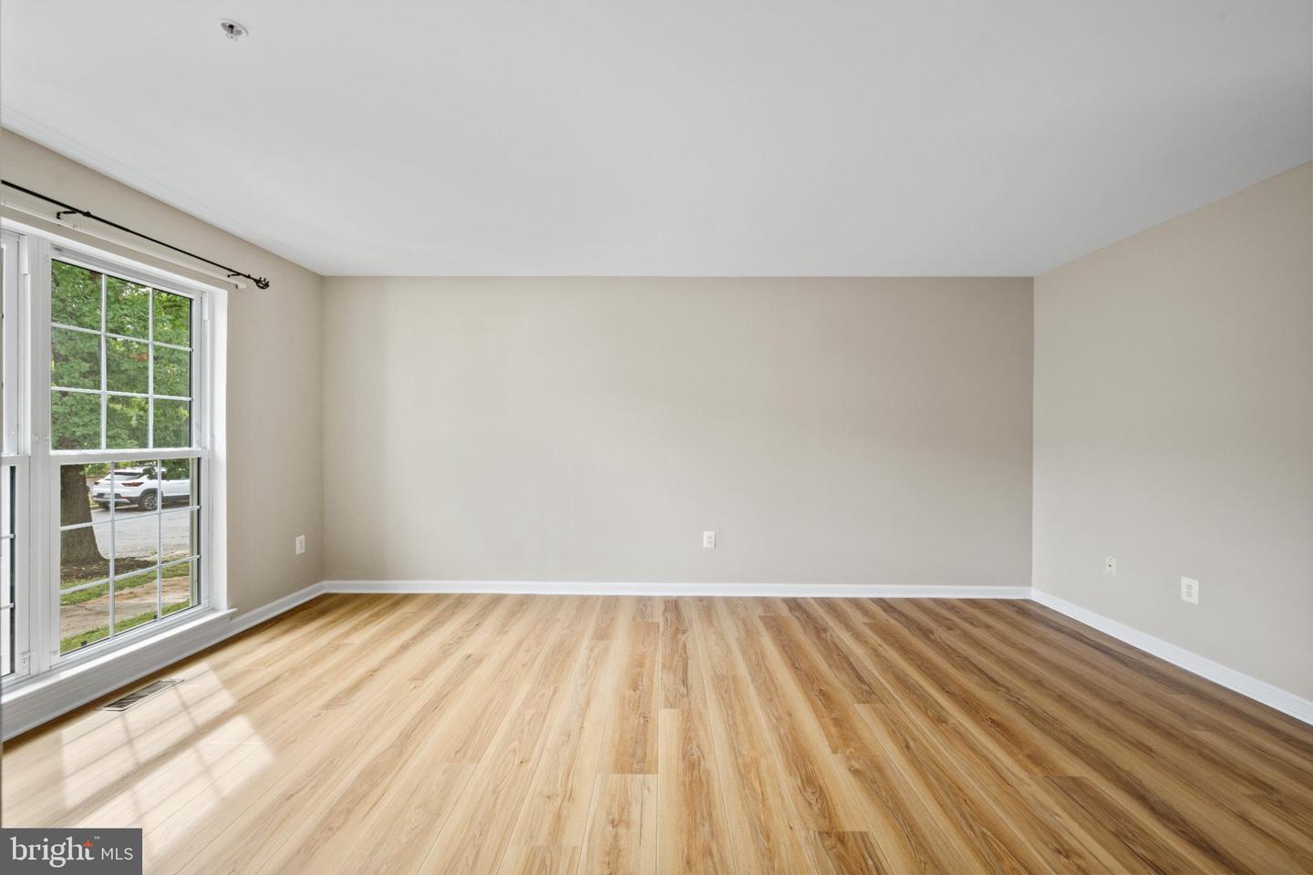 202 Arcadia Shores Cir Property Photo 13