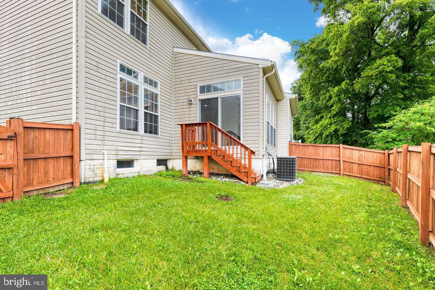 1860 Scaffold Way Property Photo 2