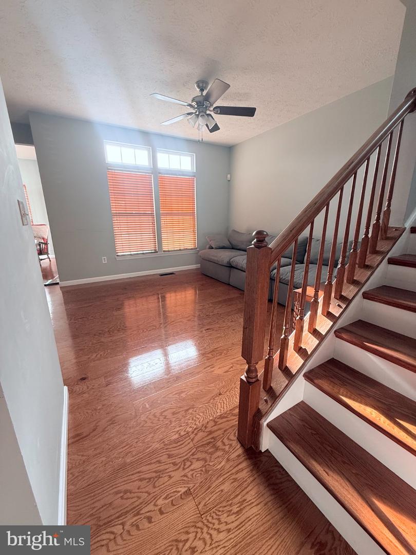1860 Scaffold Way Property Photo 3