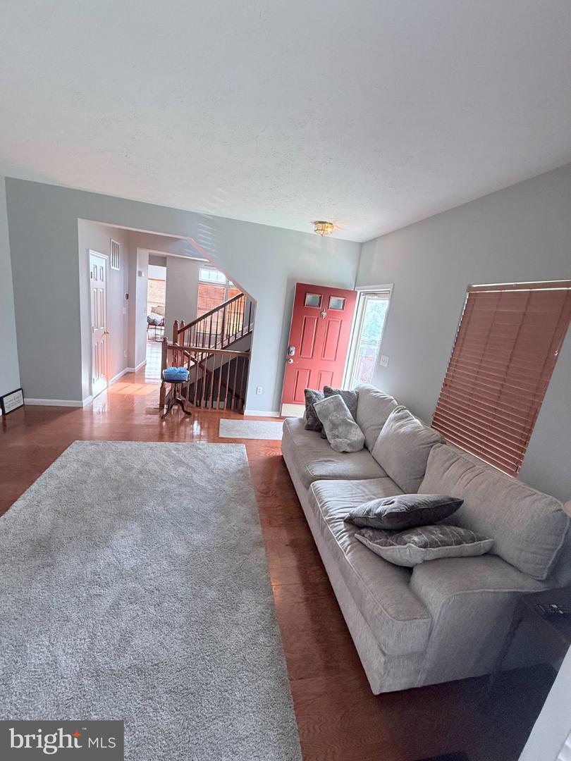 1860 Scaffold Way Property Photo 5