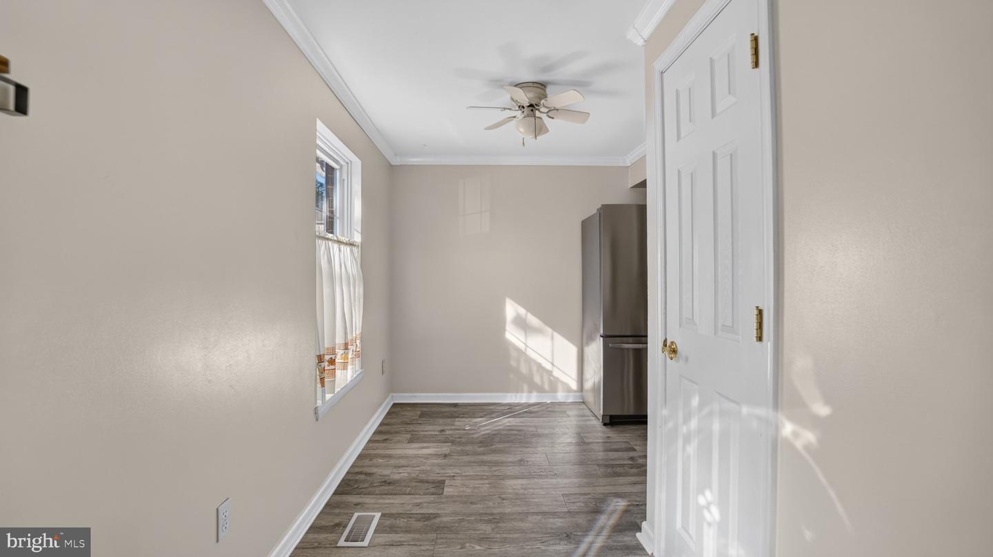 7643 Hennesey Ct Property Photo 11
