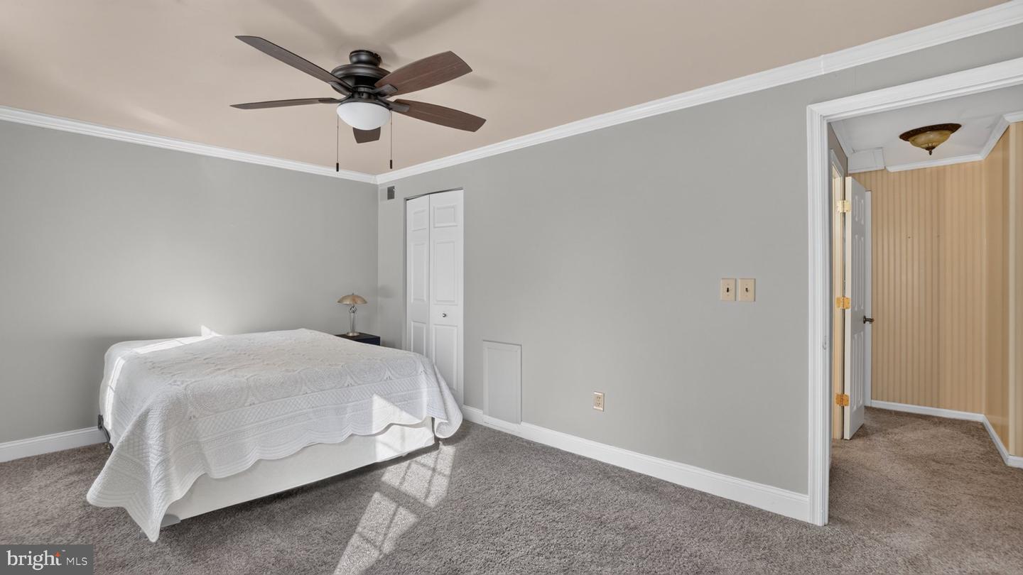 7643 Hennesey Ct Property Photo 21