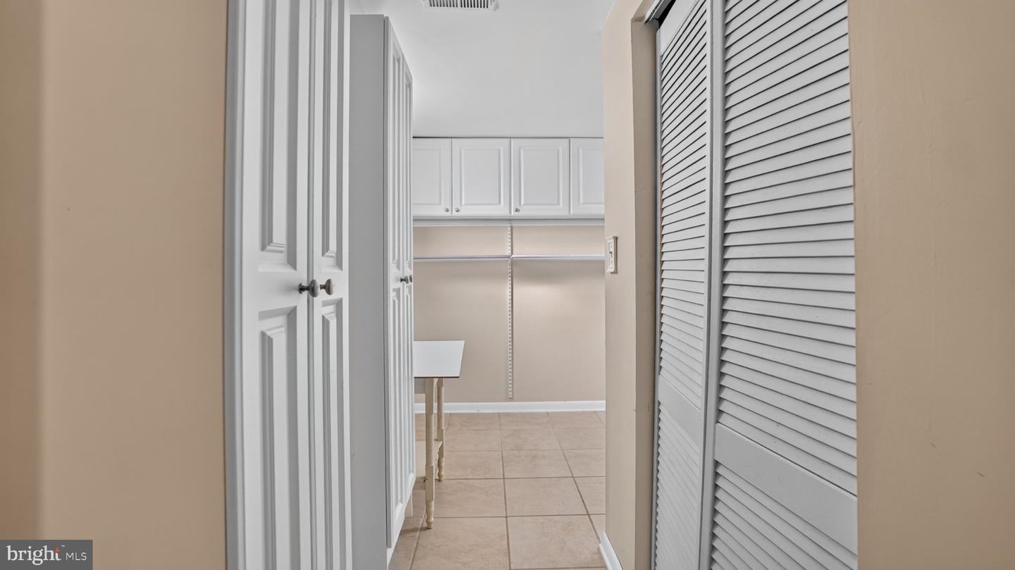 7643 Hennesey Ct Property Photo 27