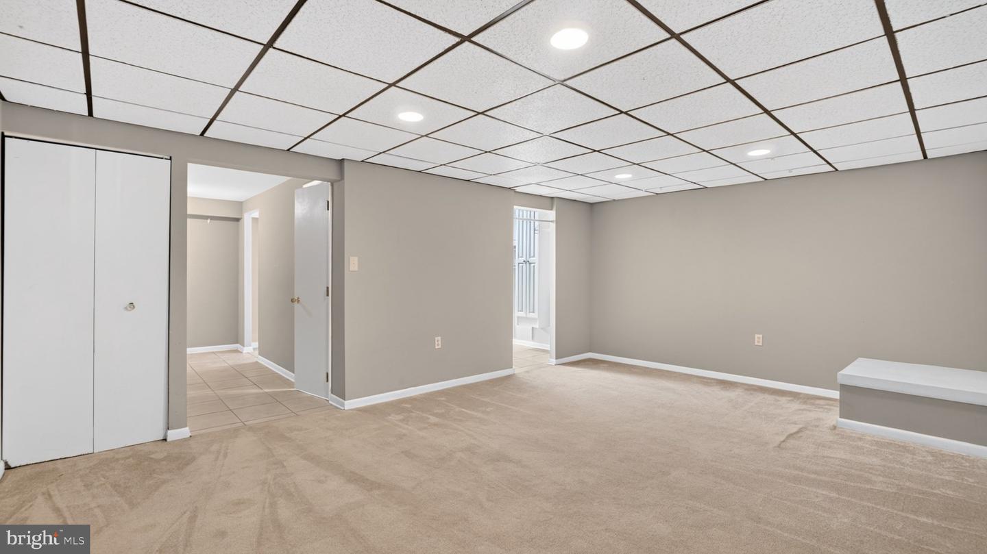 7643 Hennesey Ct Property Photo 33