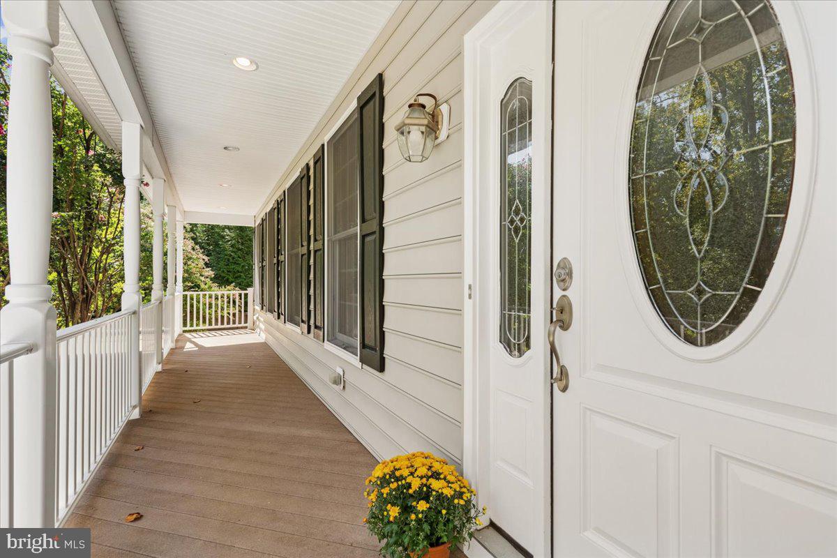 650 Florida Pl Property Photo 4