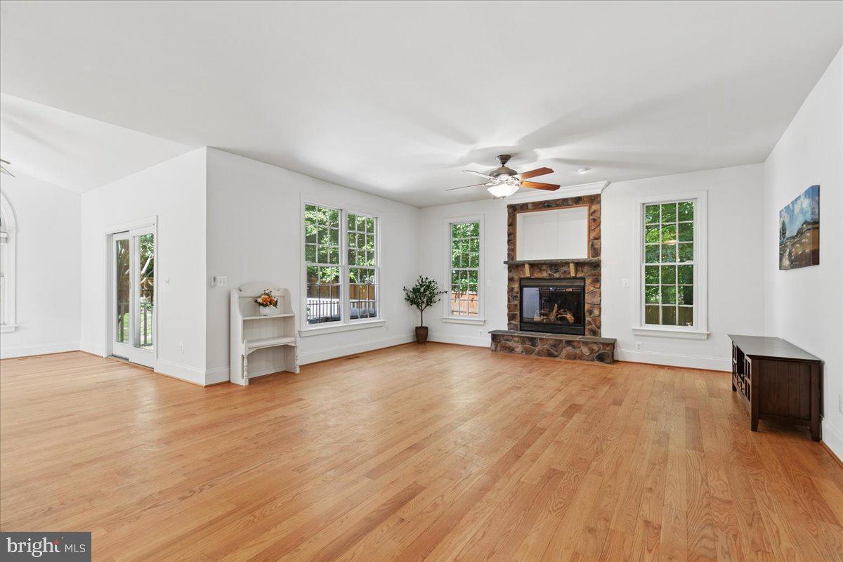 650 Florida Pl Property Photo 8