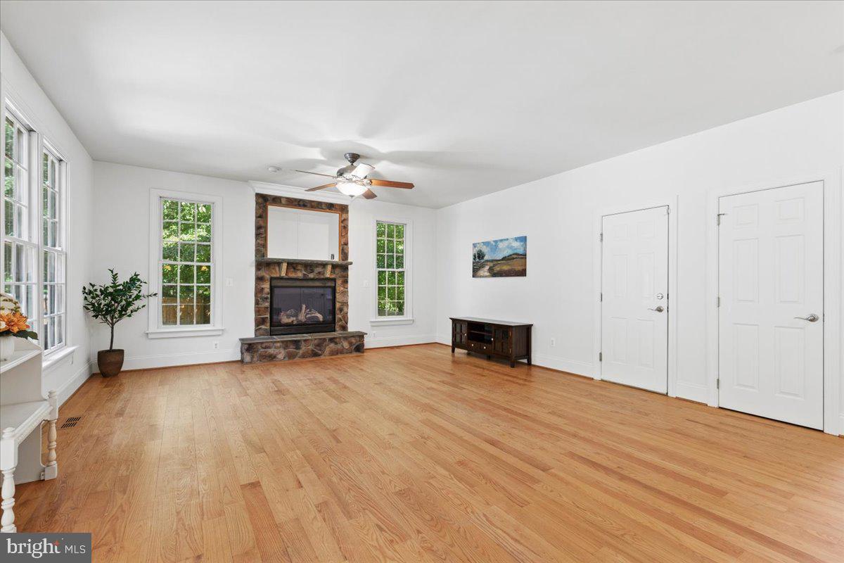 650 Florida Pl Property Photo 11