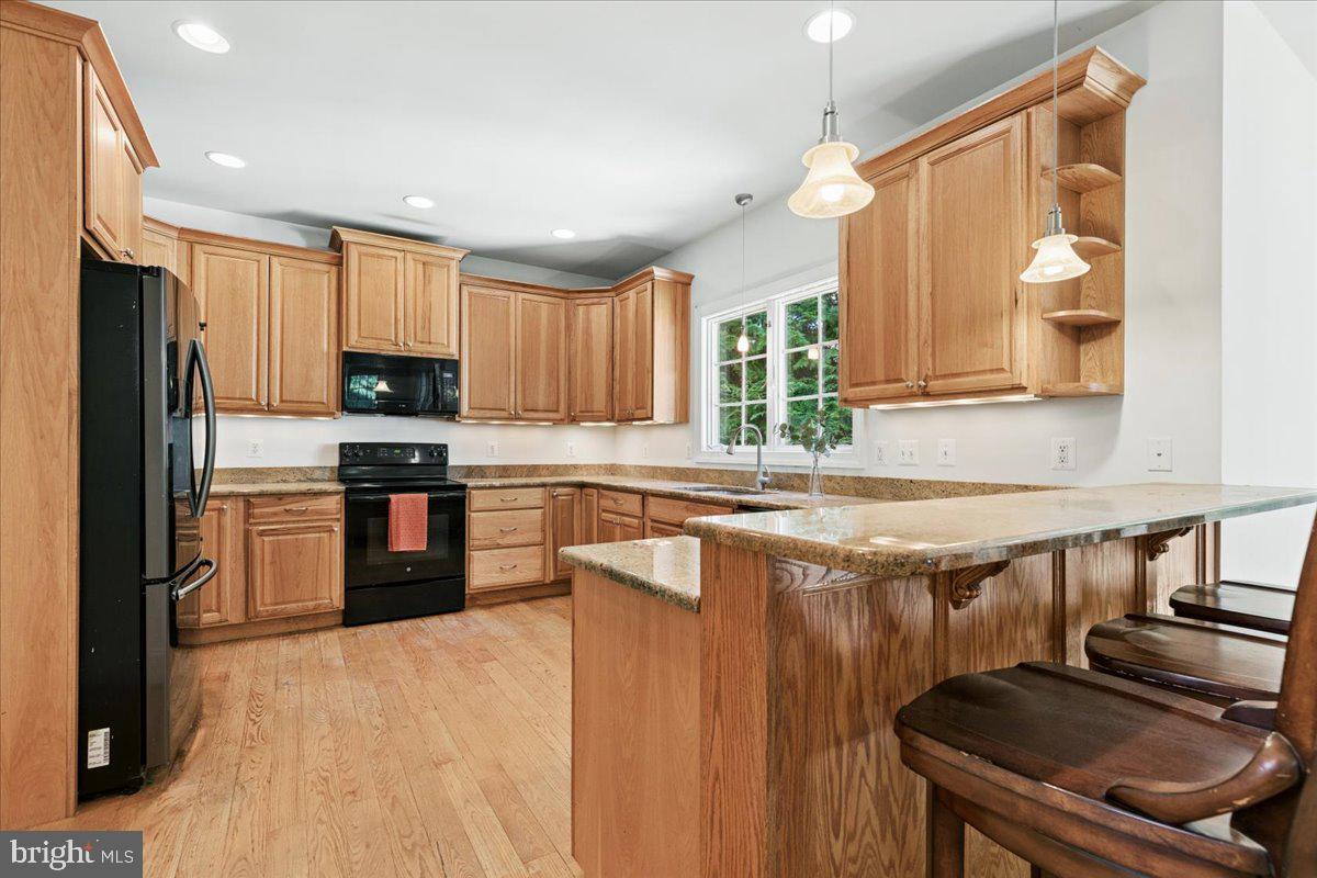 650 Florida Pl Property Photo 13